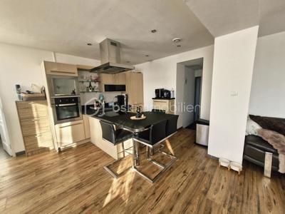 Immeuble - 200 m² - 8 pièces