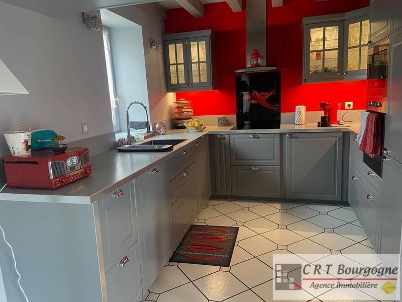 Maison ancienne - 177 m² - 9 pièces