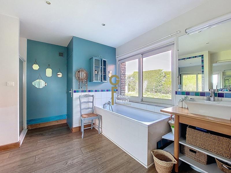 Maison - 255 m² - 7 pièces