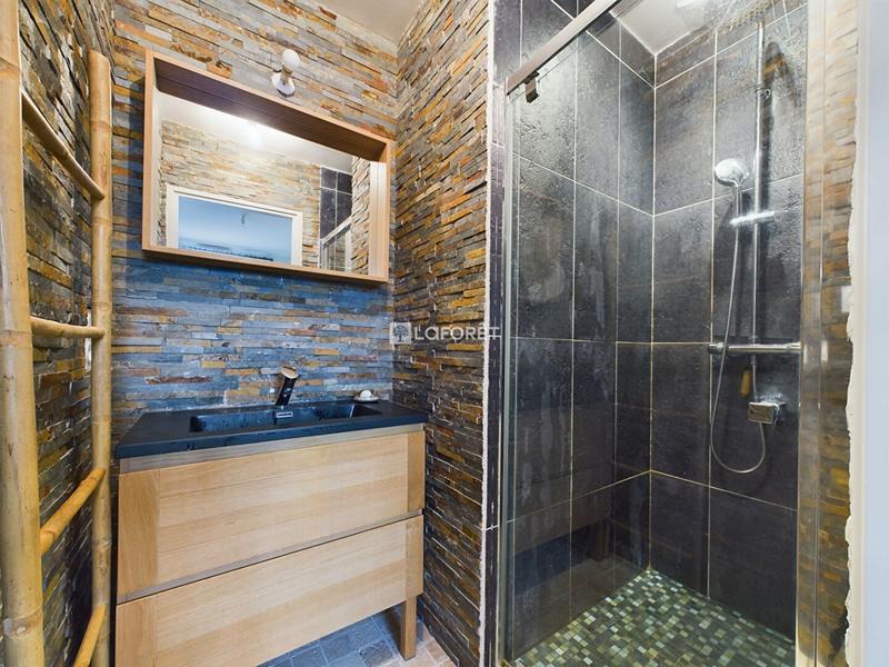 Maison contemporaine - 101 m² - 6 pièces