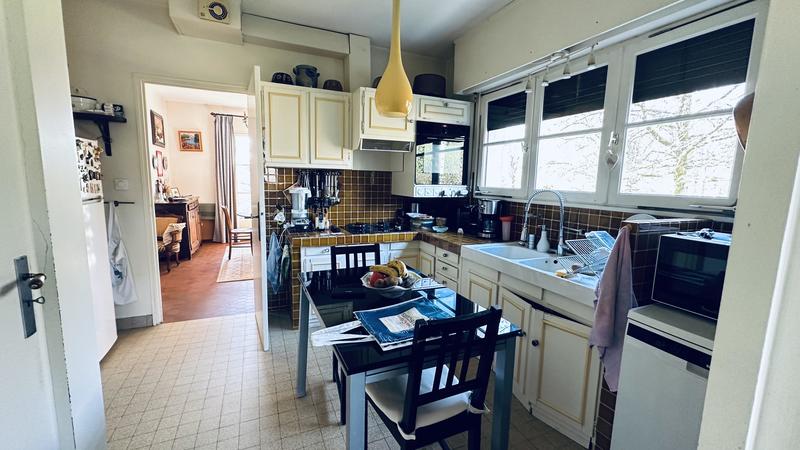 Viager - Maison - 180 m² - 9 pièces