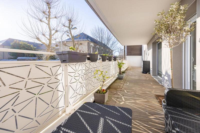 Appartement - 90 m² - 4 pièces