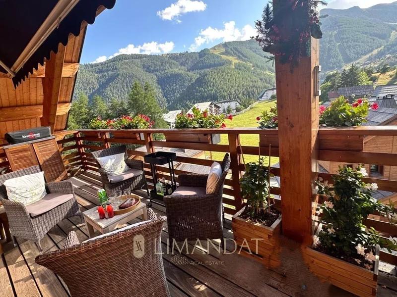 Appartement - 104 m² - 4 pièces