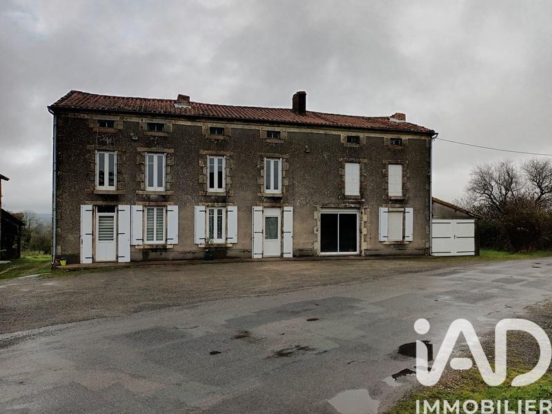 Maison - 228 m² - 8 pièces