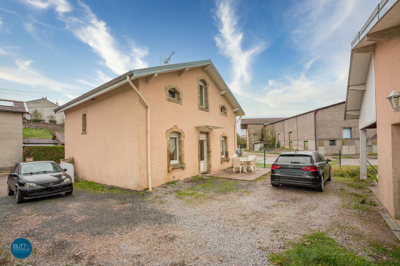 Maison - 110 m² - 5 pièces