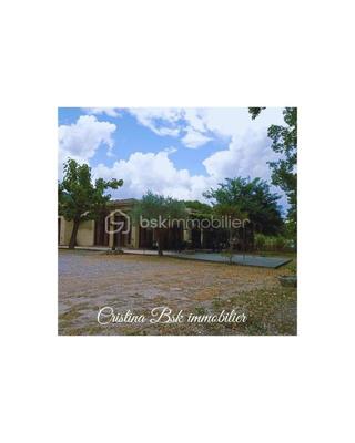 Local commercial - 270 m² - 7 pièces