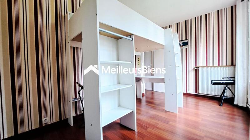 Appartement - 95 m² - 5 pièces