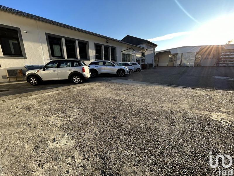 Local commercial - 2 500 m²