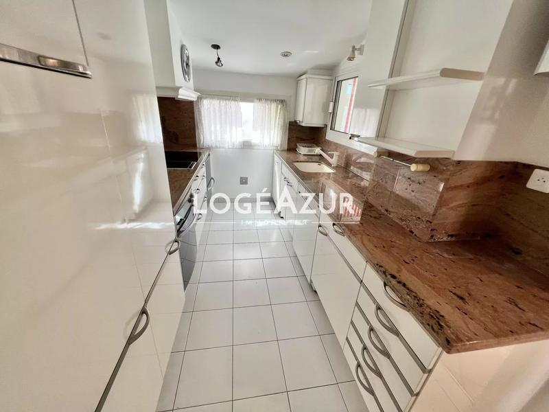 Appartement - 107 m² - 3 pièces