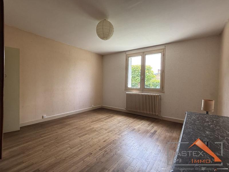 Maison - 95 m² - 5 pièces