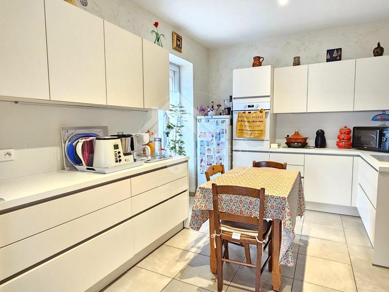 Maison - 110 m² - 4 pièces