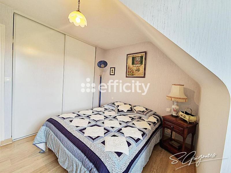 Pavillon - 165 m² - 6 pièces