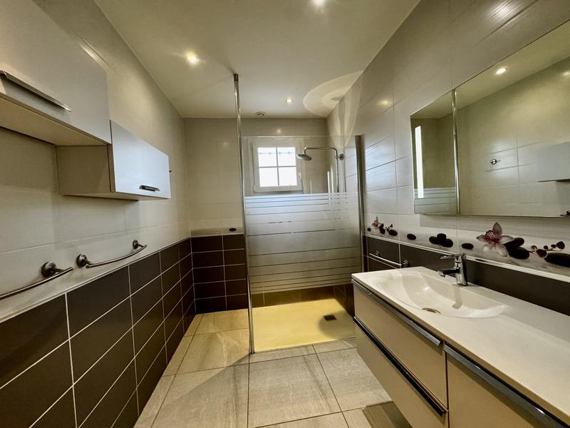 Maison traditionnelle - 104 m² - 4 pièces