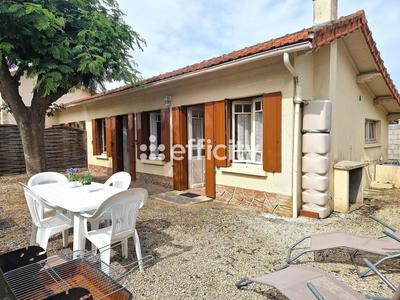 Maison - 210 m² - 10 pièces