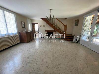 Maison - 158 m² - 7 pièces