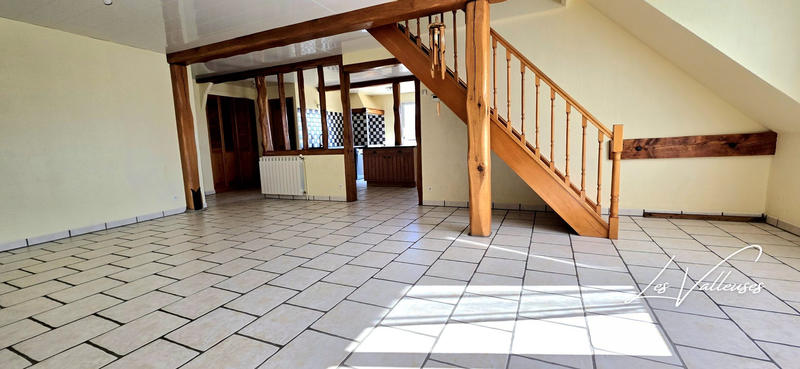 Maison - 254 m² - 5 pièces