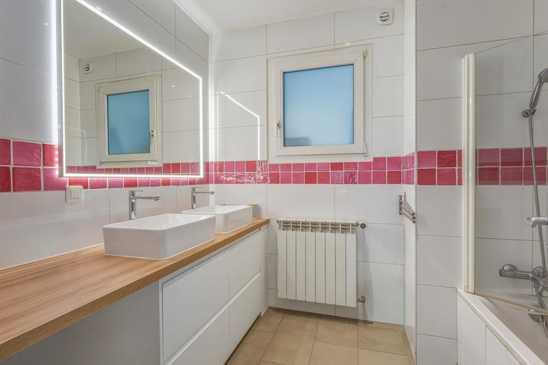 Maison - 237 m² - 8 pièces