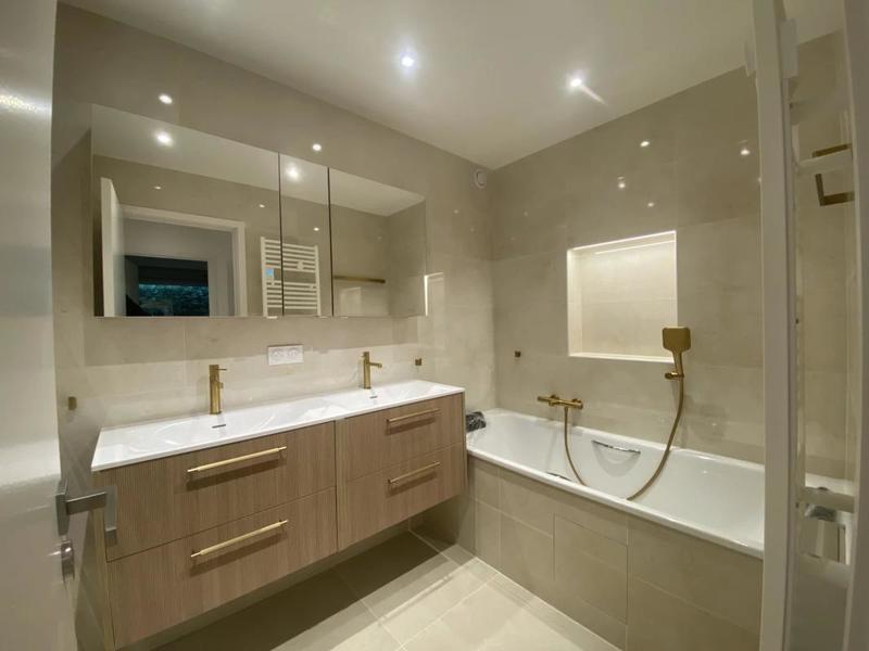 Appartement - 101 m² - 5 pièces