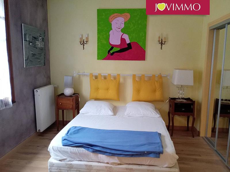 Maison - 305 m² - 10 pièces