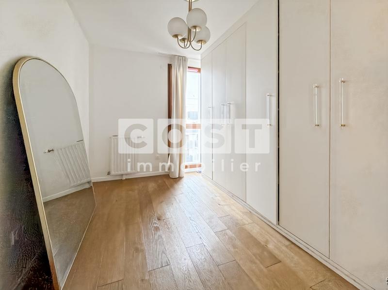 Appartement - 95 m² - 5 pièces