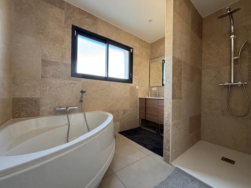 Maison - 118 m² - 4 pièces