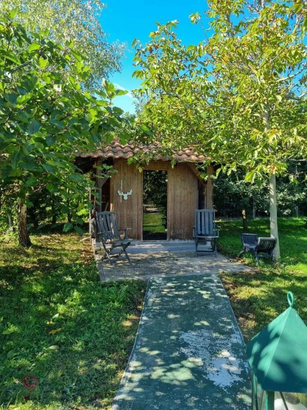 Maison de bois - 180 m² - 5 pièces