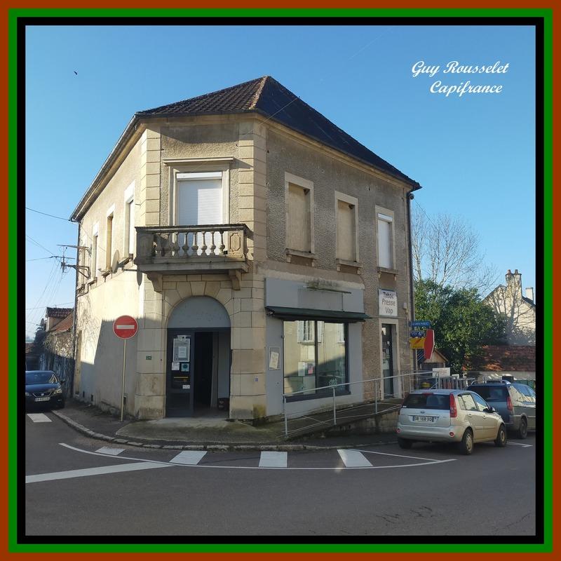 Immeuble - 211 m² - 10 pièces