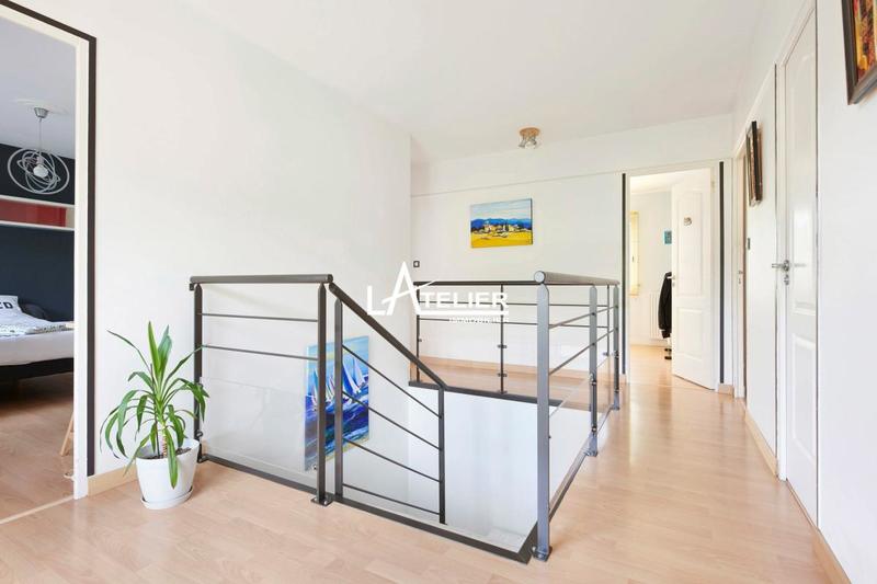 Maison - 162 m² - 5 pièces