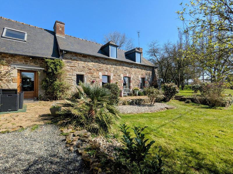 Maison ancienne - 186 m² - 8 pièces