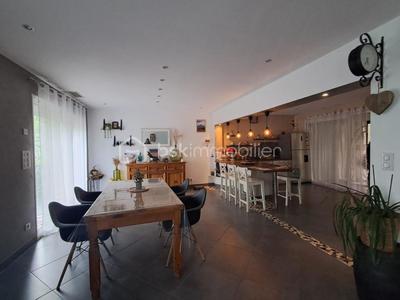 Maison - 156 m² - 4 pièces