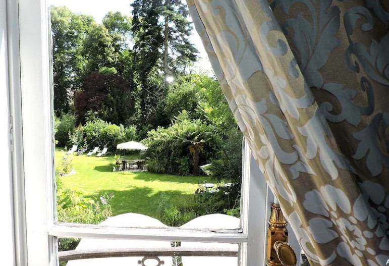 Hôtel particulier - 2 000 m² - 35 pièces