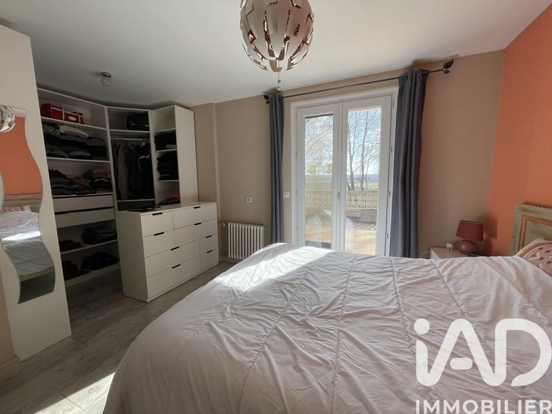 Maison - 180 m² - 7 pièces