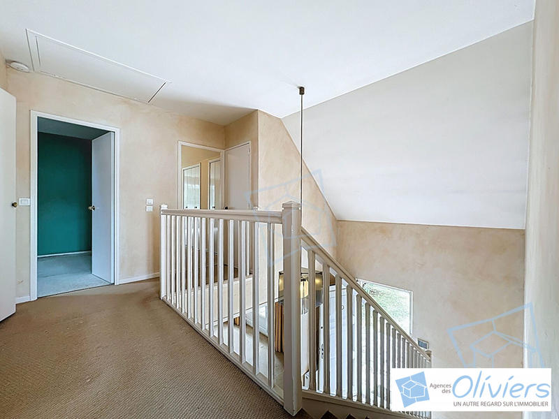 Maison - 181 m² - 8 pièces