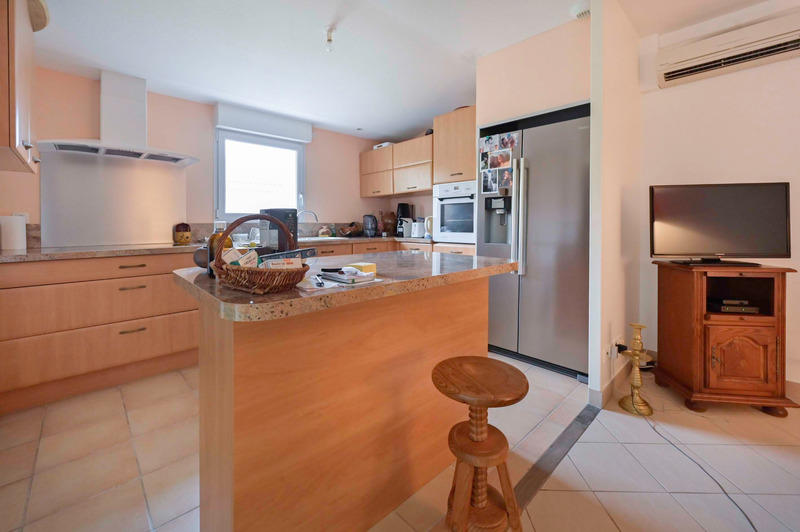 Maison - 102 m² - 5 pièces