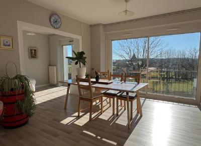 Maison - 205 m² - 6 pièces