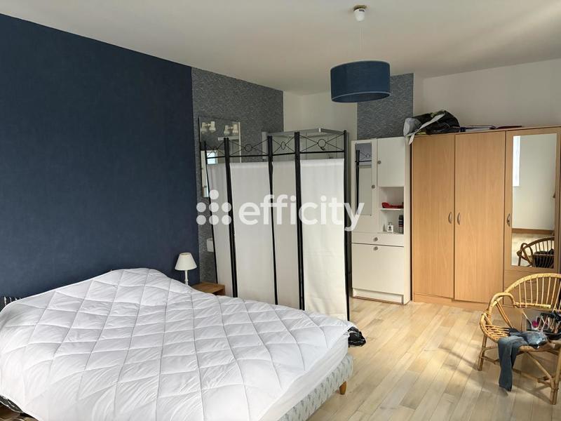 Demeure - 452 m² - 15 pièces