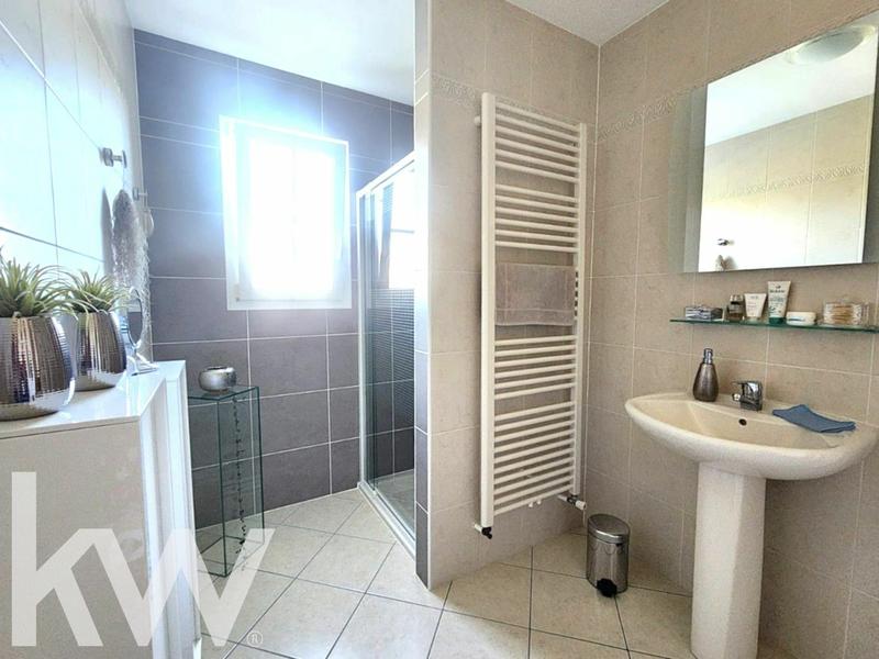 Maison - 142 m² - 6 pièces