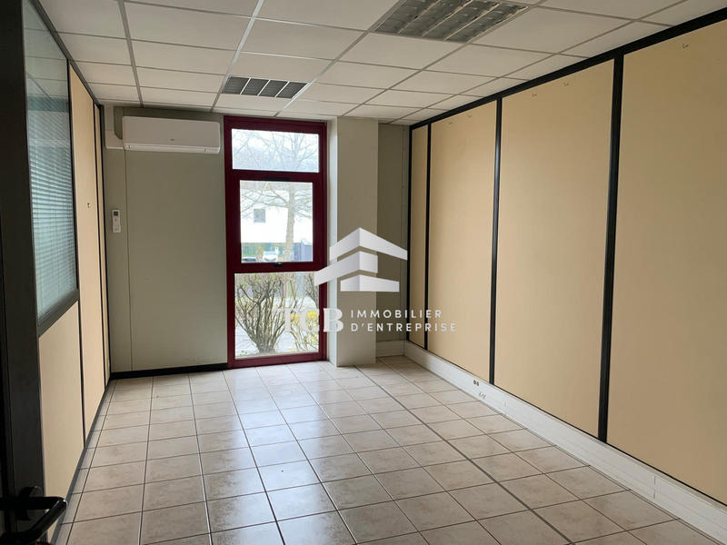 Bureau - 426 m²