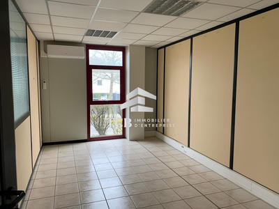 Bureau - 426 m²