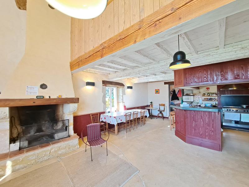 Maison - 430 m² - 12 pièces