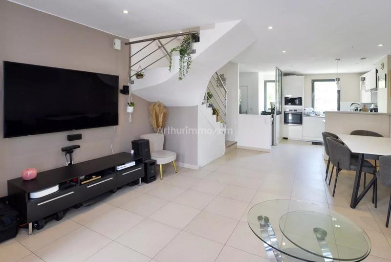 Maison - 109 m² - 6 pièces