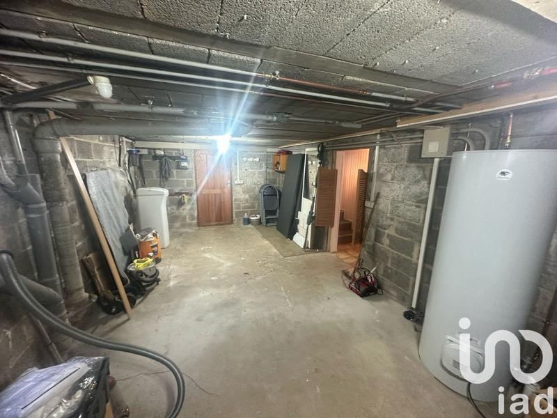 Maison - 185 m² - 8 pièces