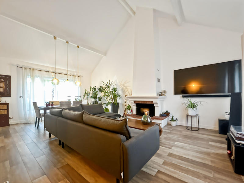 Maison - 117 m² - 6 pièces