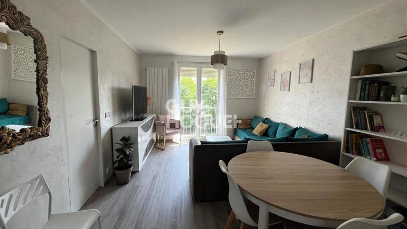 Appartement - 64 m² - 4 pièces