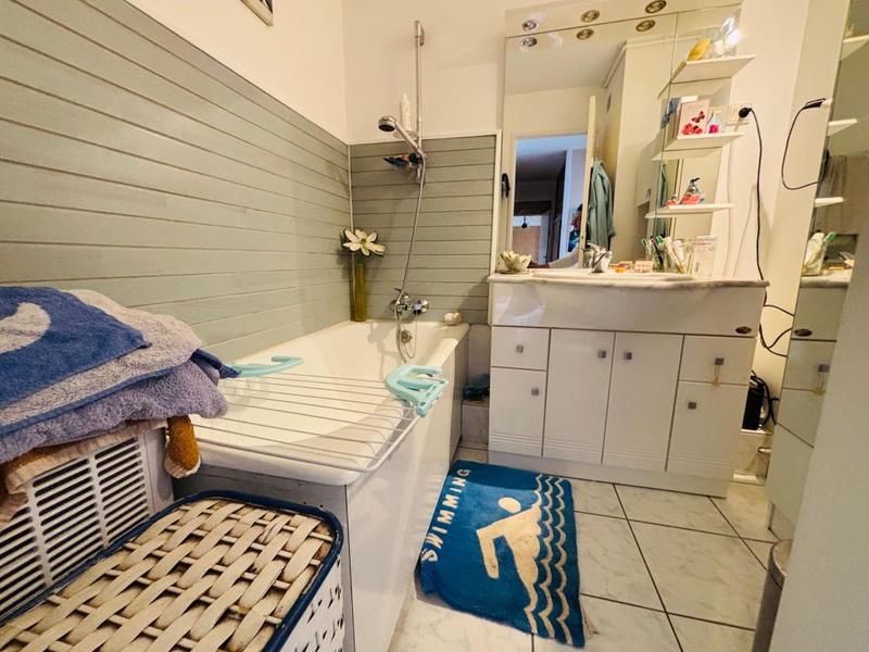 Appartement - 95 m² - 4 pièces