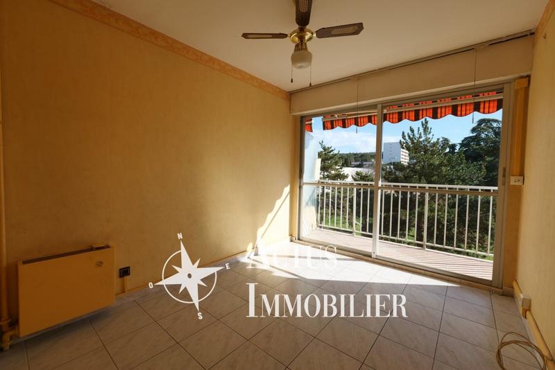 Appartement - 117 m² - 6 pièces