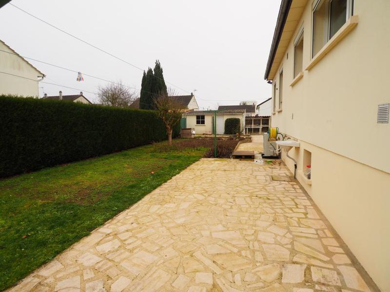 Maison - 95 m² - 4 pièces
