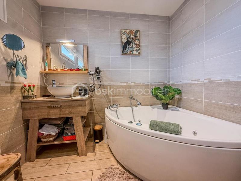 Maison - 126 m² - 4 pièces