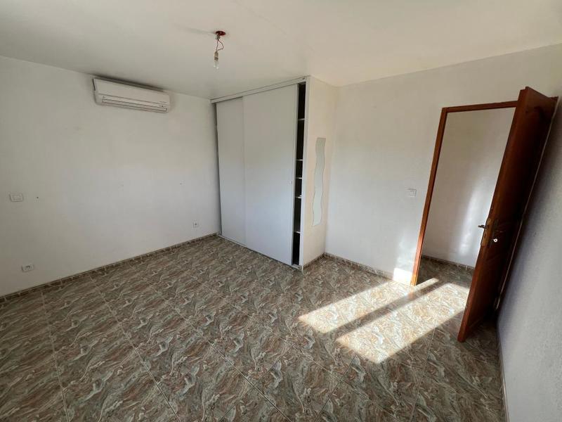 Maison - 250 m² - 9 pièces