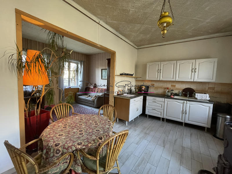 Maison de village - 75 m² - 4 pièces